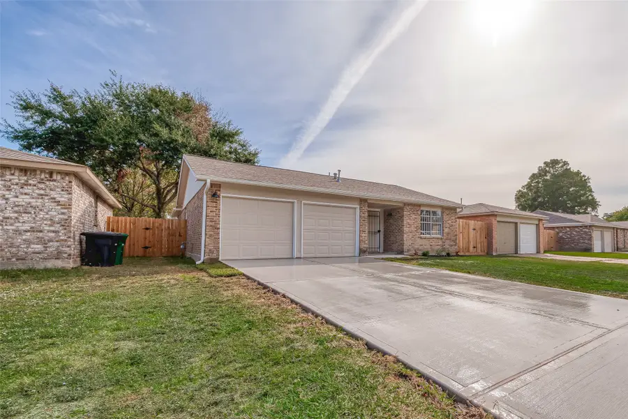 8714 Valley Flag Drive, Houston, TX 77078 - Image #2