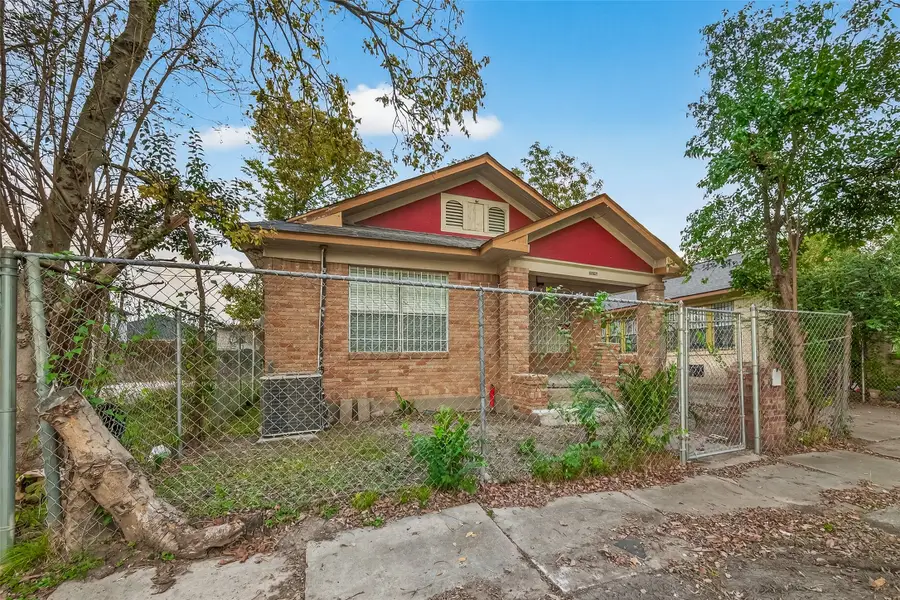 6807 Avenue E, Houston, TX 77011 - Image #2