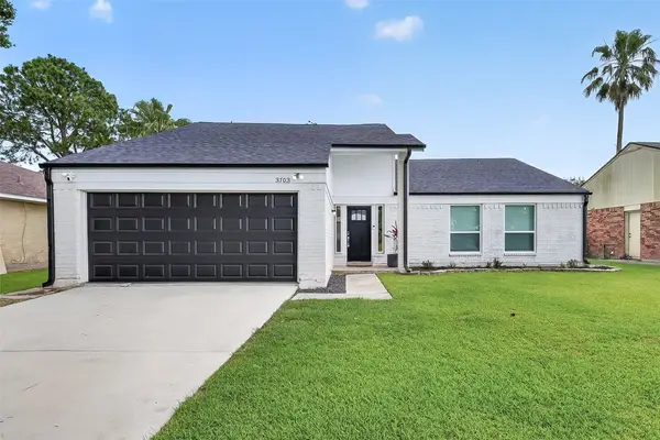 3703 Misty Cove Court, Dickinson, TX 77539