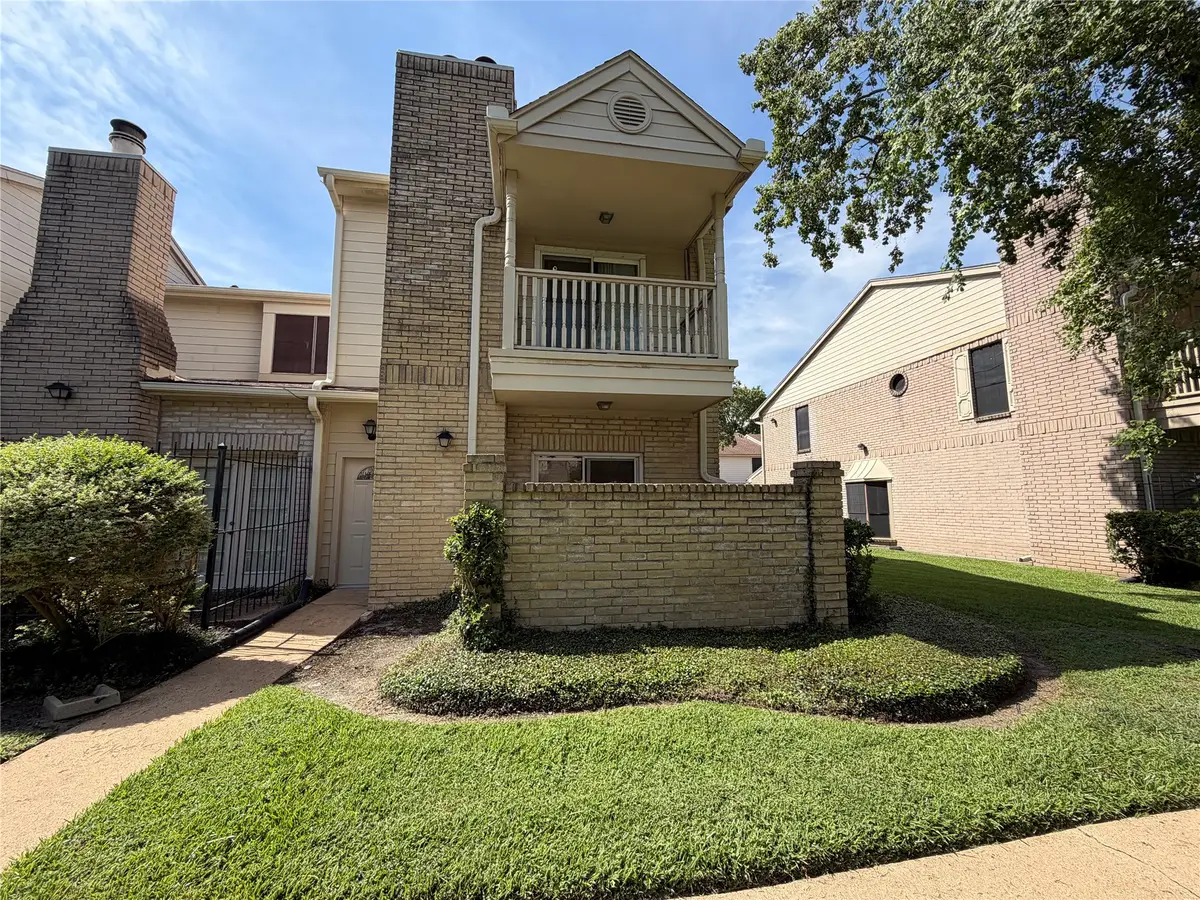 800 Country Place Drive #205, Houston, TX 77079 - #1