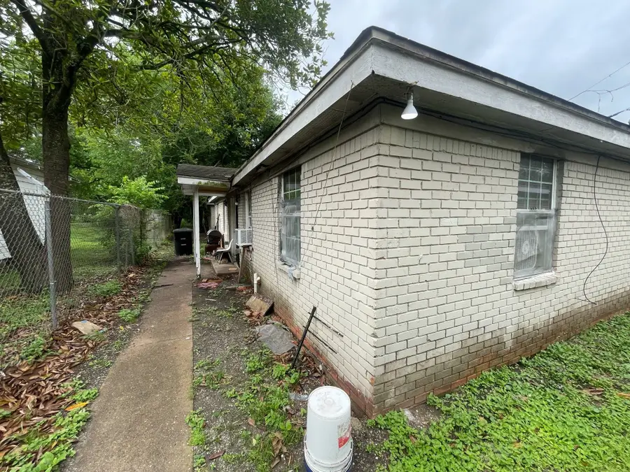 5118 Mallow Street, Houston, TX 77033 - #2