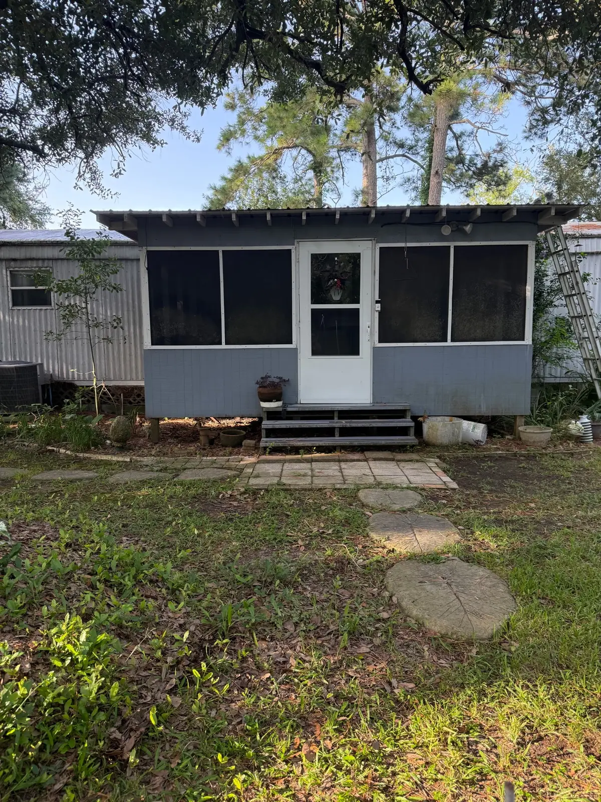 307 E Oak Avenue, Winnie, TX 77665 - #1