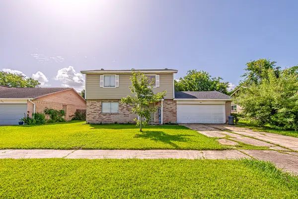 214 Brookdale Drive, League City, TX 77573