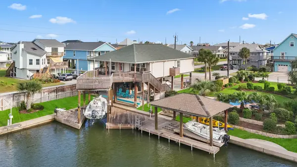 22102 Pecos Drive, Galveston, TX 77554