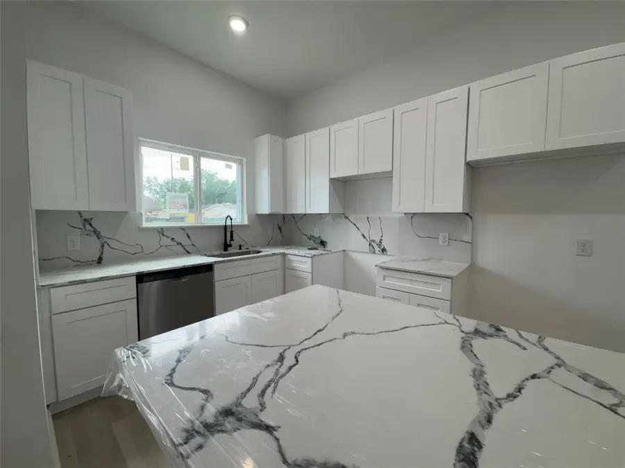 331 Delaware St, Houston, TX 77029 - #3
