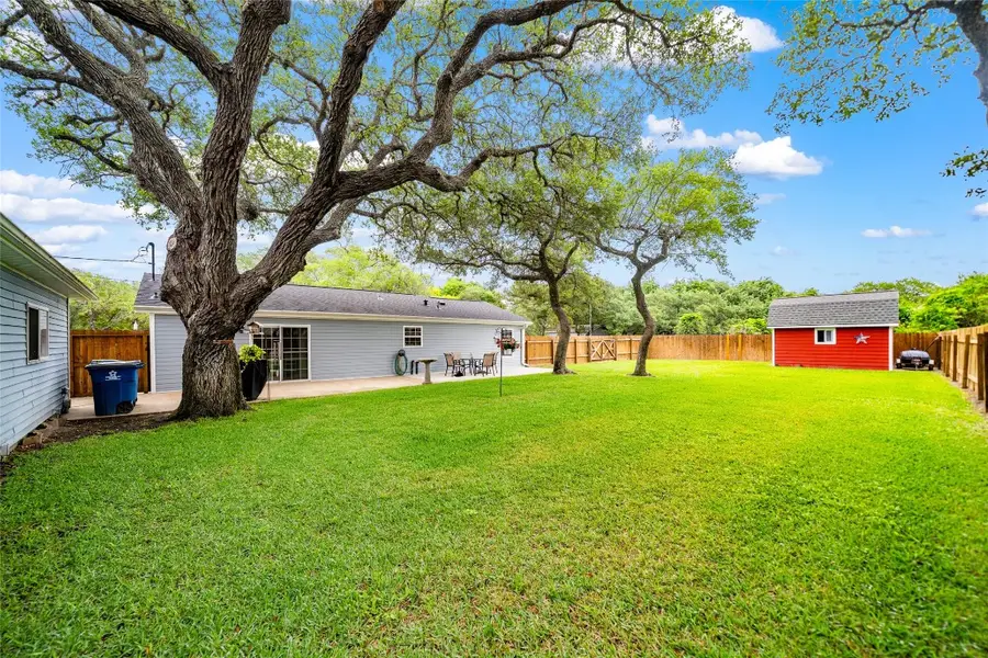 2175 Sixth Street, Ingleside, TX 78362 - #2