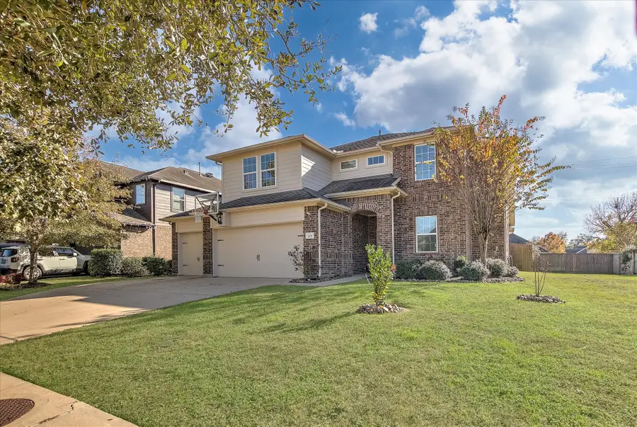 209 Meadow Ridge Way, Clute, TX 77531 - #2