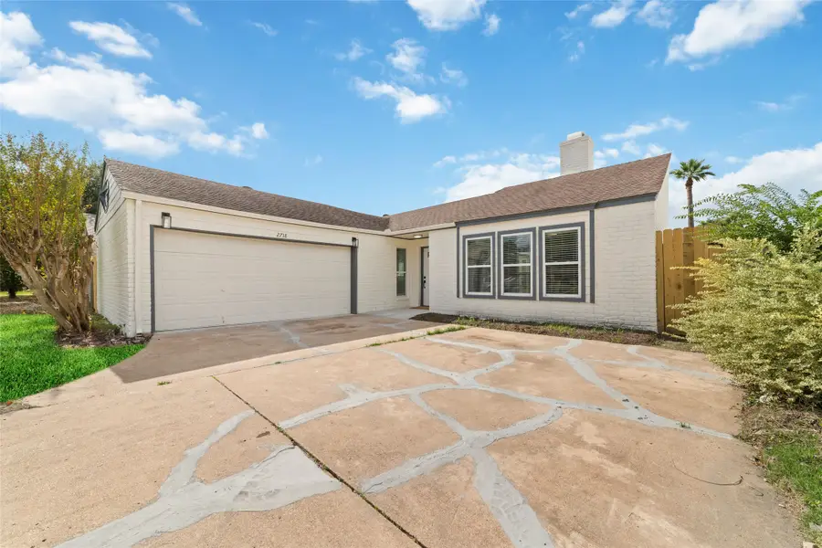 2718 Ashford Oak Drive, Houston, TX 77082 - Image #2