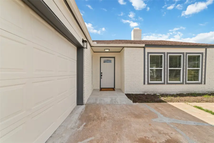 2718 Ashford Oak Drive, Houston, TX 77082 - Image #3