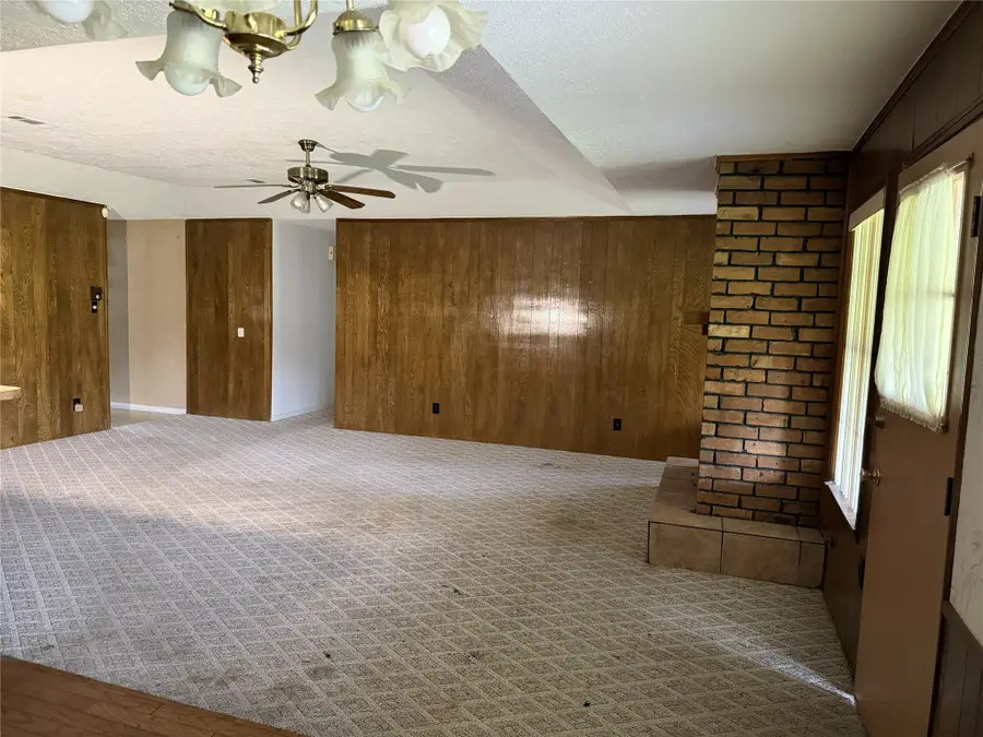 901 Regency Drive, Deer Park, TX 77536 - #2