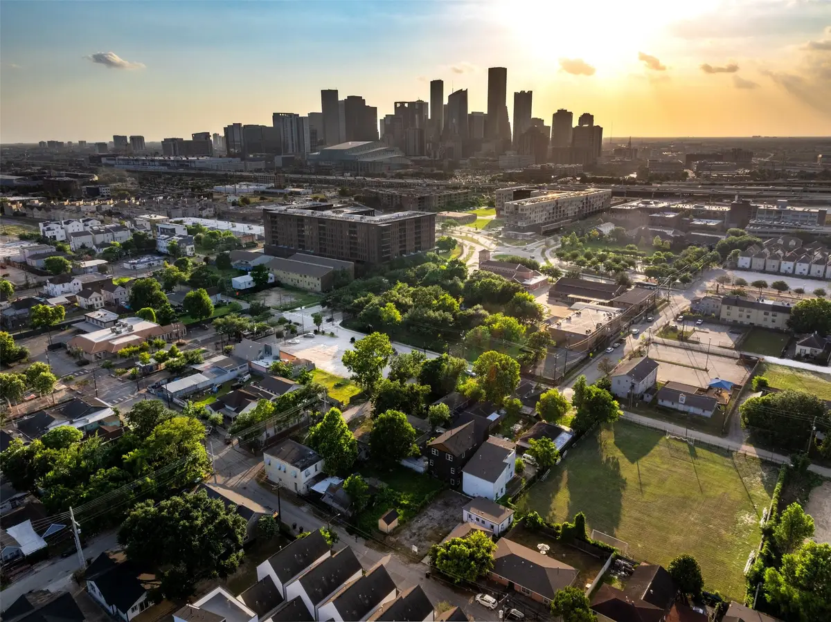 411 N Live Oak Street, Houston, TX 77003 - #1