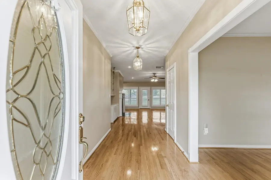 1106 Lakeside Drive, Huntsville, TX 77320 - #2