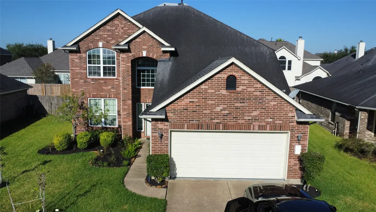 15 Mira Loma Drive, Manvel, TX 77578 - Image #1