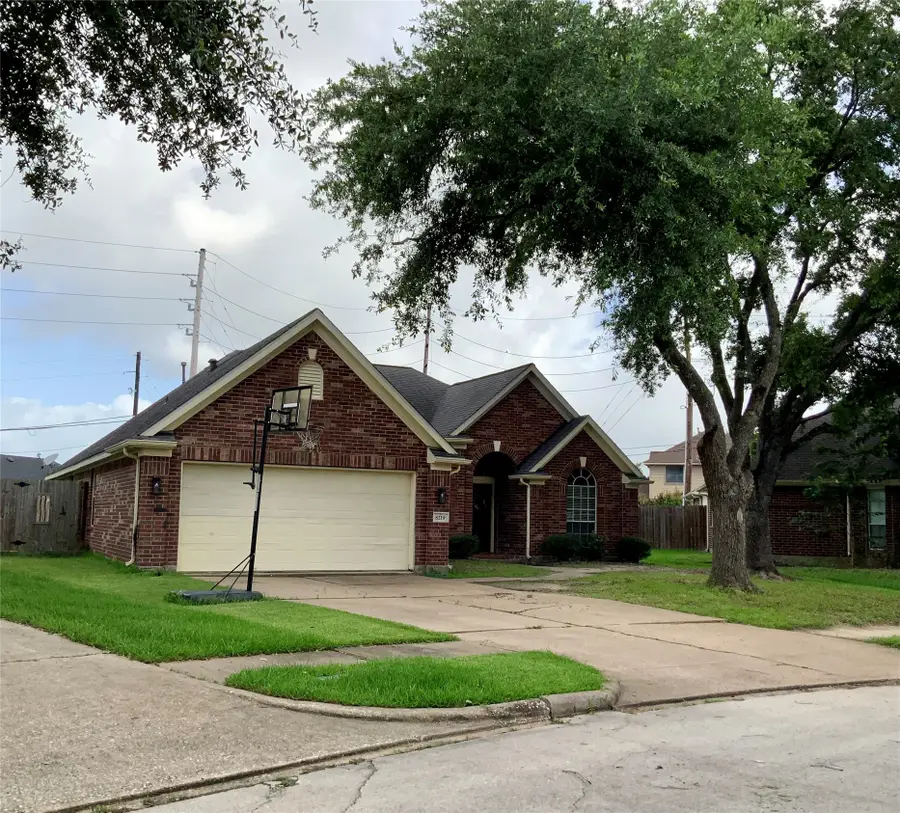 8219 Fox Street, Baytown, TX 77523 - #2