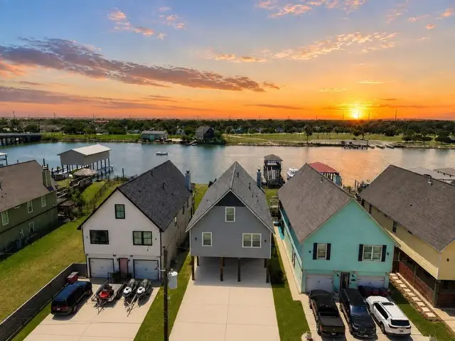 217 S Front Street, Freeport, TX 77541 - #3