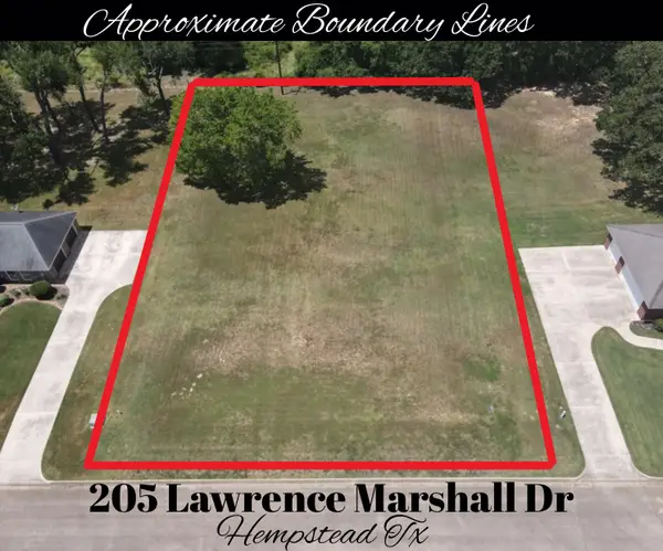 205 Lawrence Marshall Dr, Hempstead, TX 77445