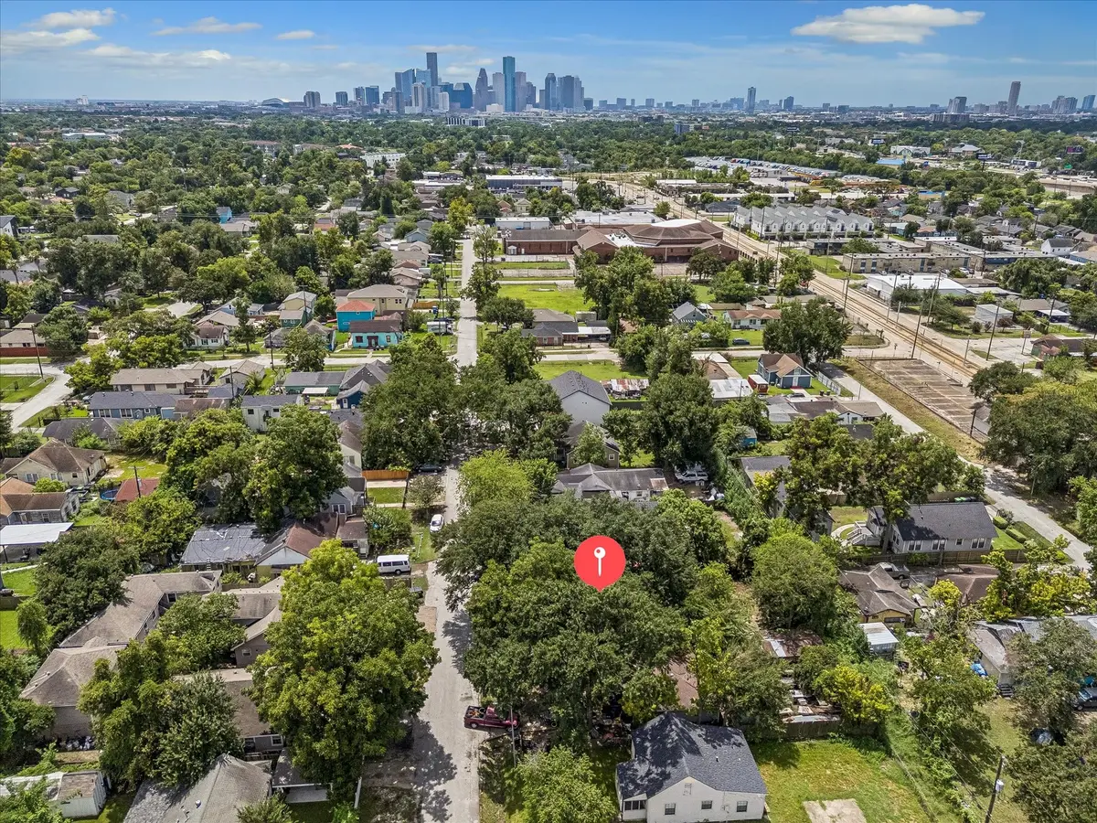4705 Siegel Street, Houston, TX 77009 - #1