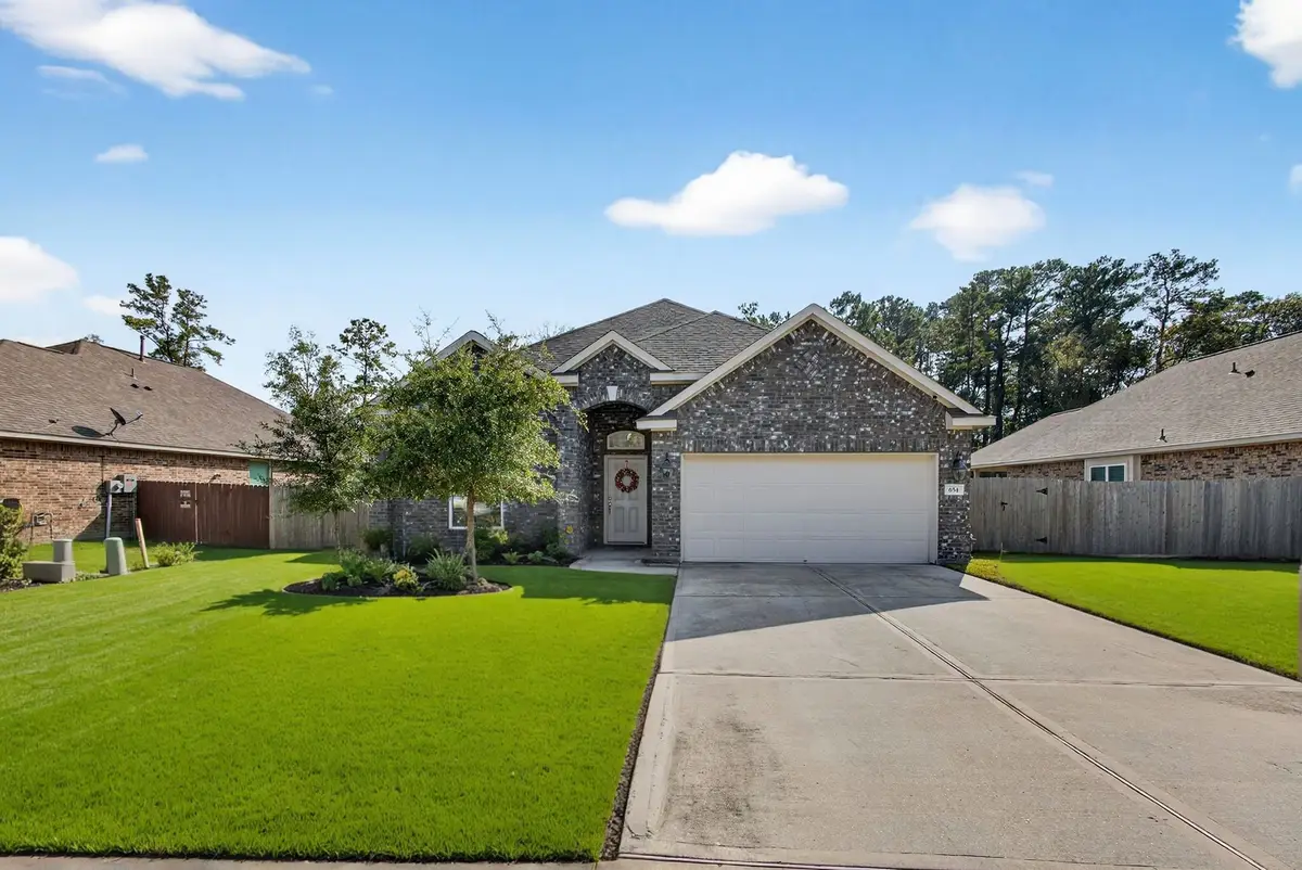 654 W Linnwood Drive, Woodbranch, TX 77357 - Image #1