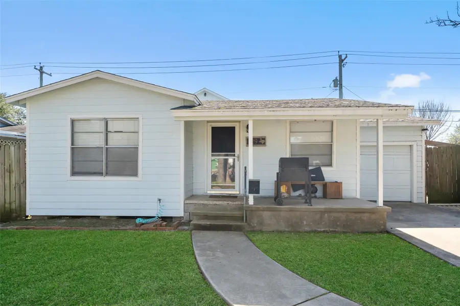 429 19th Avenue N, Texas City, TX 77590 - #2