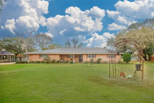 15190 Us Highway 96 S, Kirbyville, TX 75956