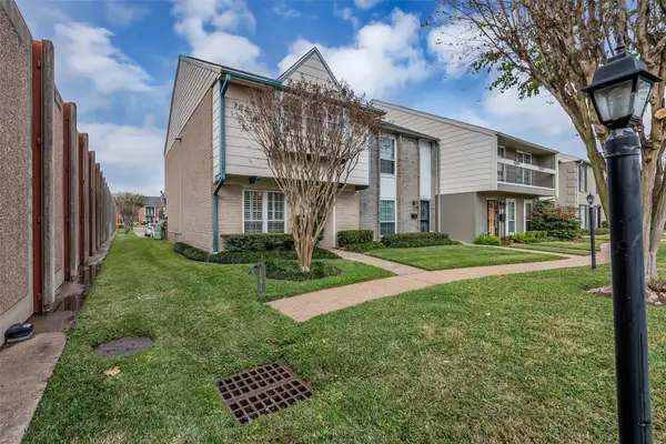 10355 Longmont Drive #35/14, Houston, TX 77042