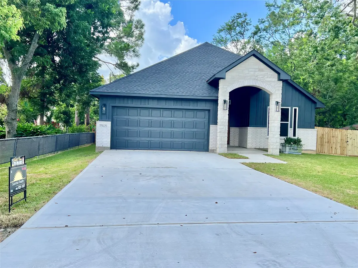 11905 23rd St, Santa Fe, TX 77510 - #1