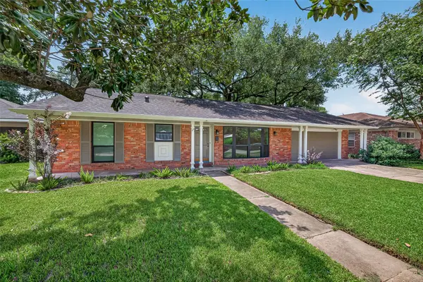 4617 Waycross Drive, Houston, TX 77035
