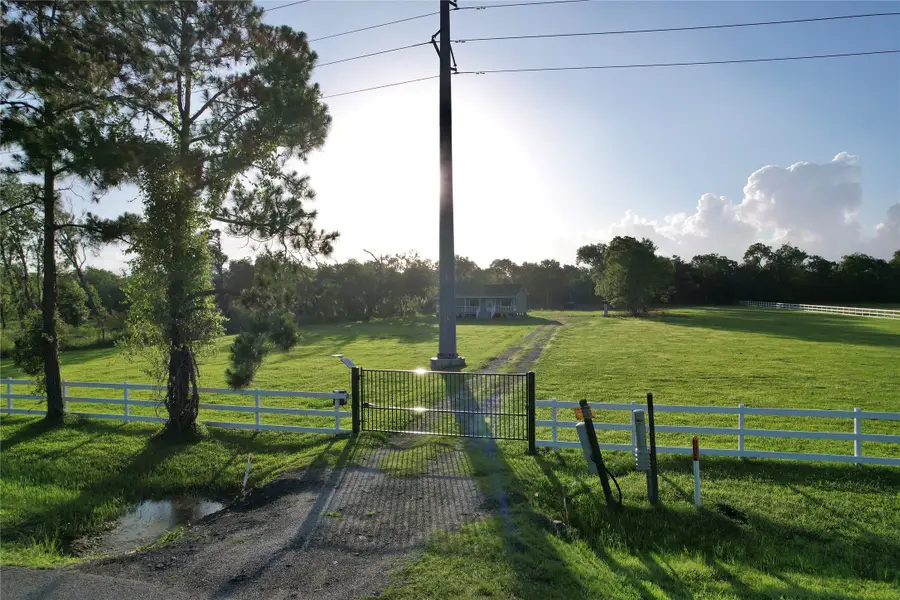 2148 County Road 654 Street, Brazoria, TX 77422 - #2