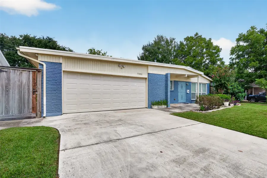 7002 Leader Street, Houston, TX 77074 - #2