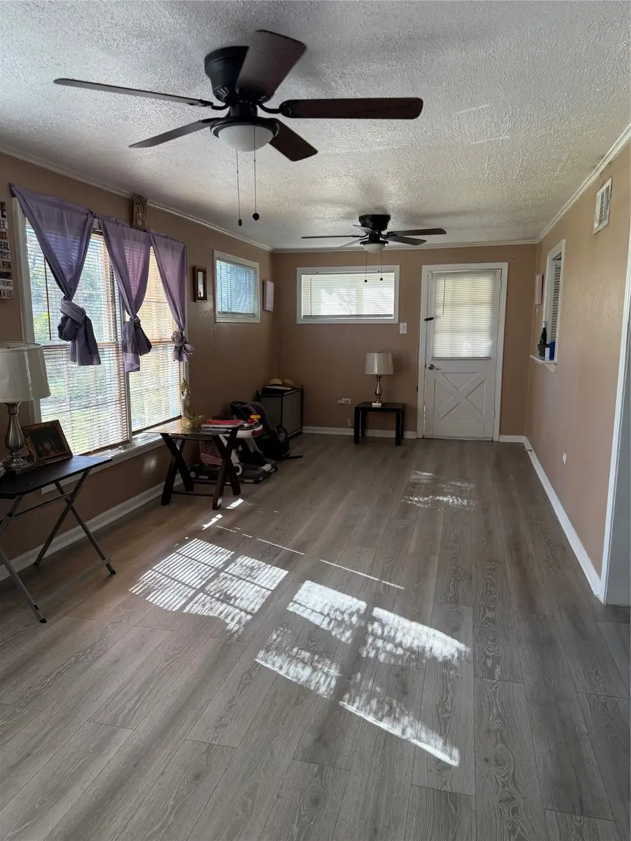 2709 Cedar Drive, La Marque, TX 77568 - Image #2