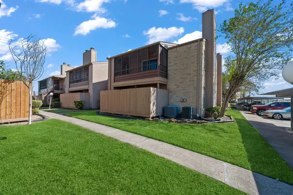 10555 Turtlewood Court #1201, Houston, TX 77072