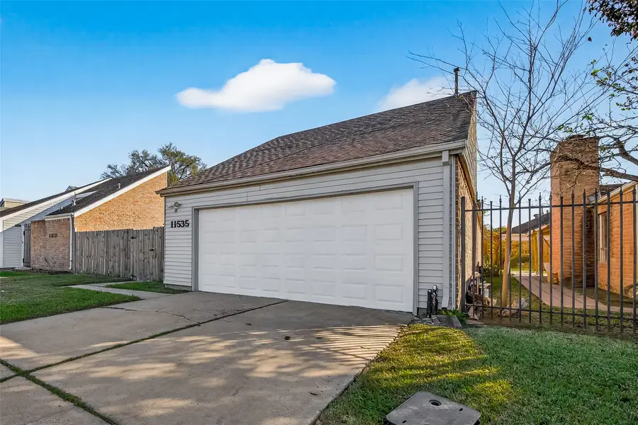 11535 Bellspring Drive, Houston, TX 77072 - Image #3