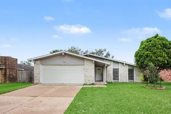 15430 Camino Del Sol Drive, Houston, TX 77083