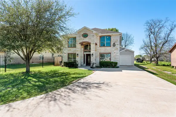 3618 Kansas Street, Fresno, TX 77545