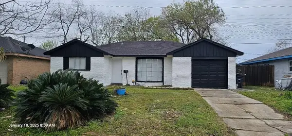 8914 Amblewood Drive, Houston, TX 77099