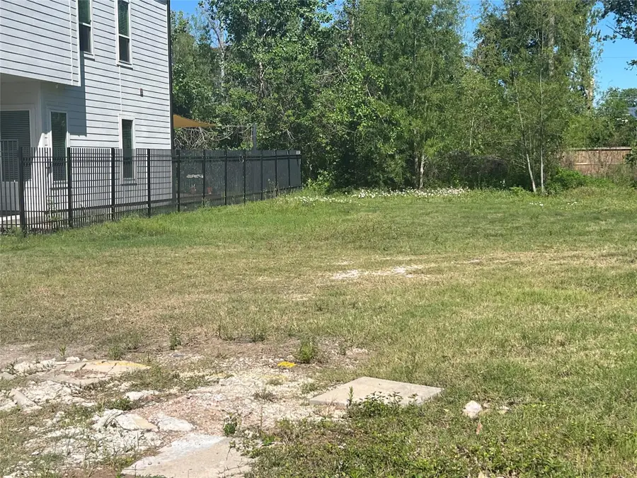 5802 Burt Street, Houston, TX 77091 - #3