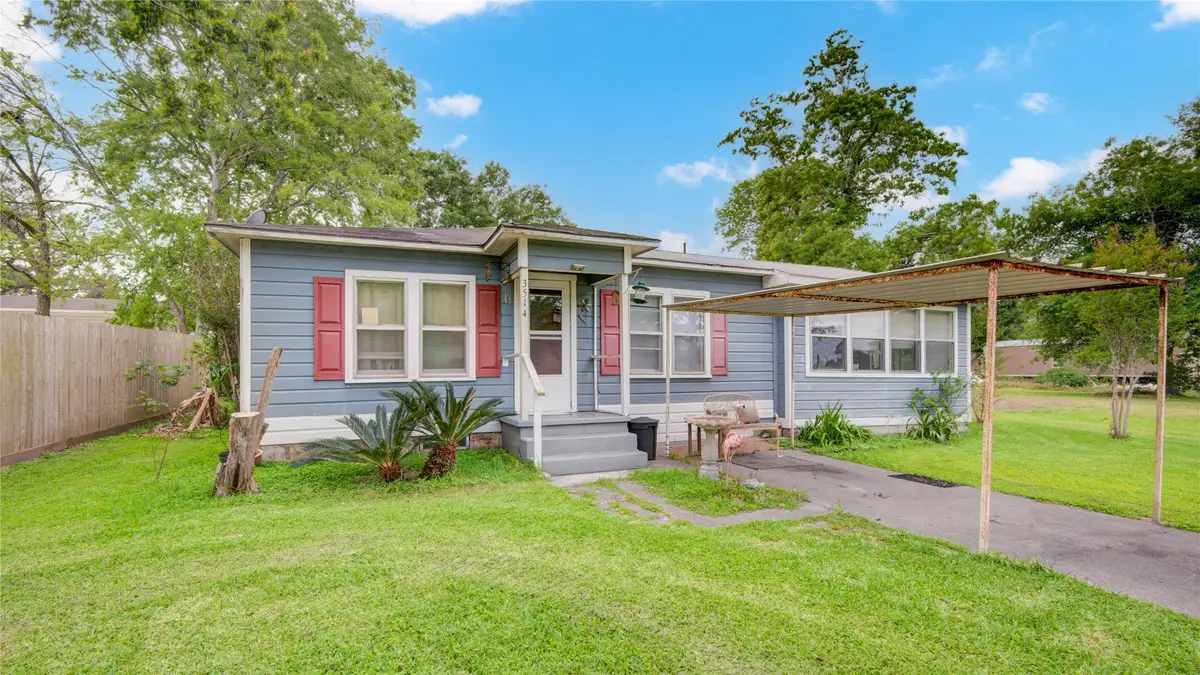 3514 Commerce Street, Damon, TX 77430 - #1