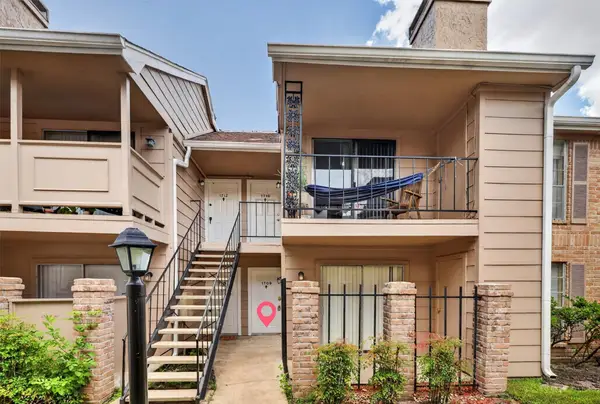 2800 Jeanetta Street #1709, Houston, TX 77063