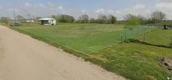 363 Baracuda, Palacios, TX 77465