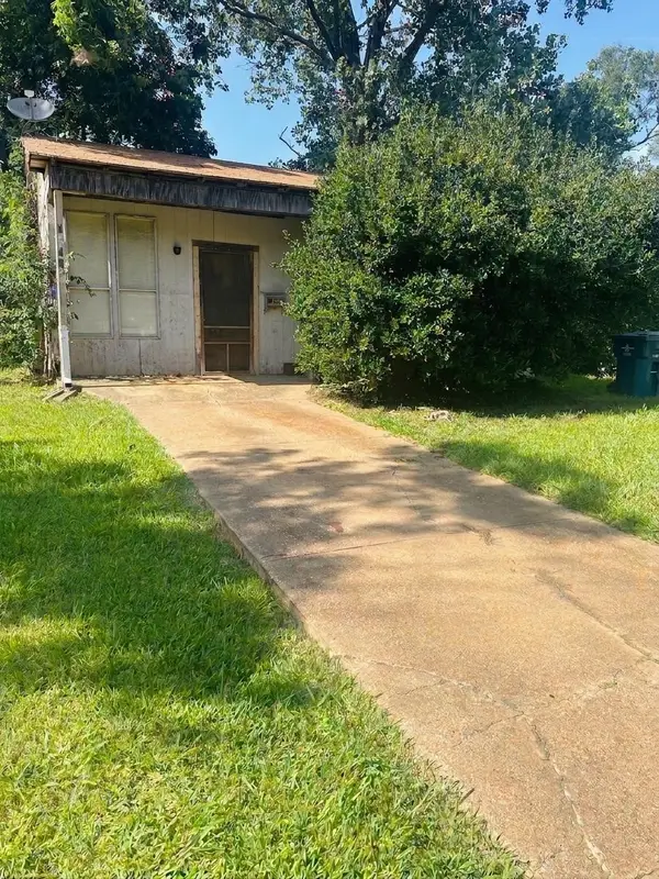 1605 W Johnson Street, Denison, TX 75020