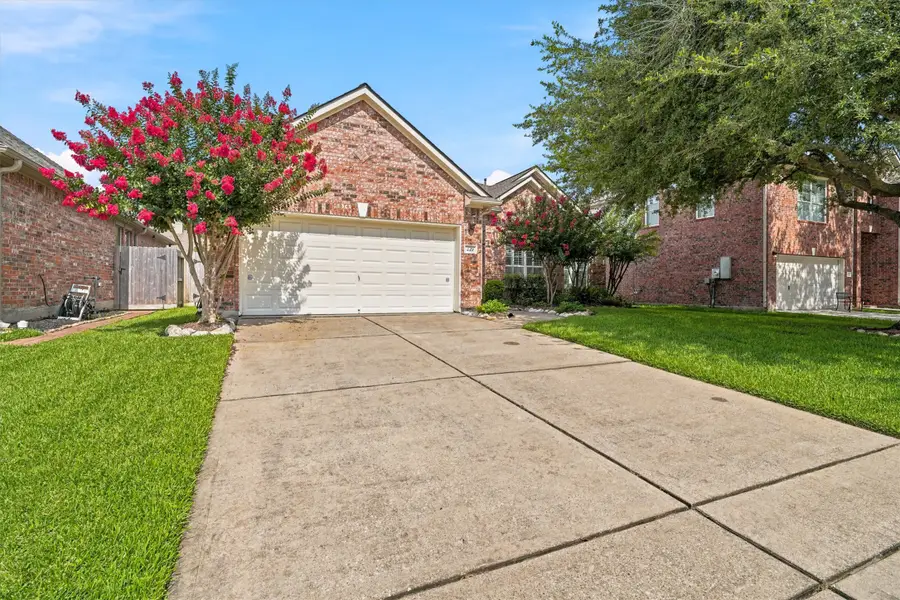 539 Green Cedar Drive, League City, TX 77573 - #2