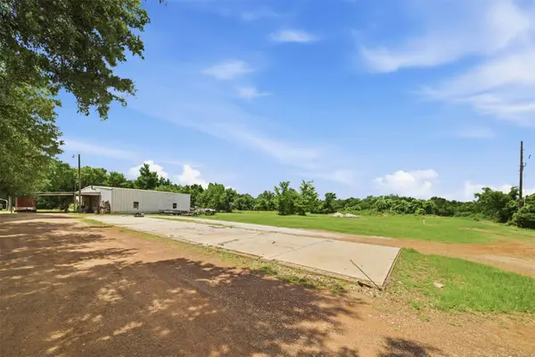 301 Cooks Lane, Franklin, TX 77856