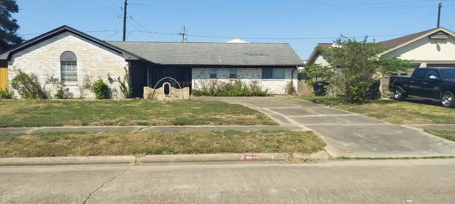 8031 Misty Vale Lane, Houston, TX 77075 - Image #2