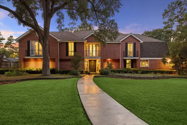 14 Stonegate Drive, Houston, TX 77024