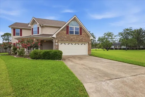 1515 N 26th Street, Nederland, TX 77627