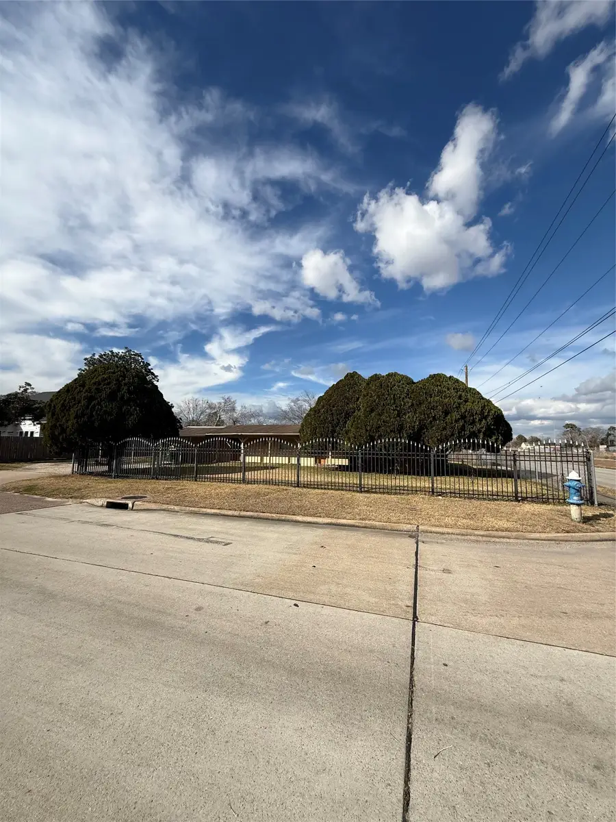 8437 Catalina Lane, Houston, TX 77075 - #3