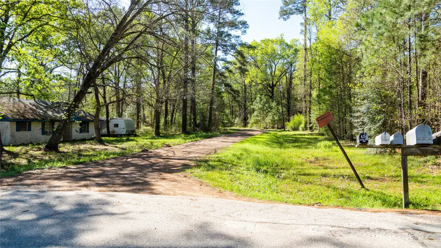 000 Barrett, Cleveland, TX 77327 - #3