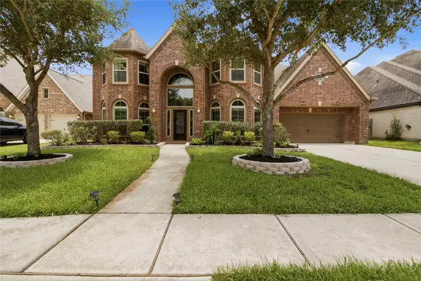 2405 Barton Shores Drive, Pearland, TX 77584