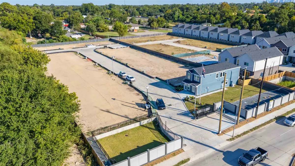 1058 Wheatley Oak Lane, Houston, TX 77091 - Image #1