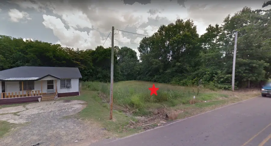 1205 N Walker Street, Hope, Ar 71801 - #3